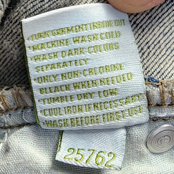 Garnet Hill Medium Wash Boot Cut Jeans Size 6 - Picture 9 of 16